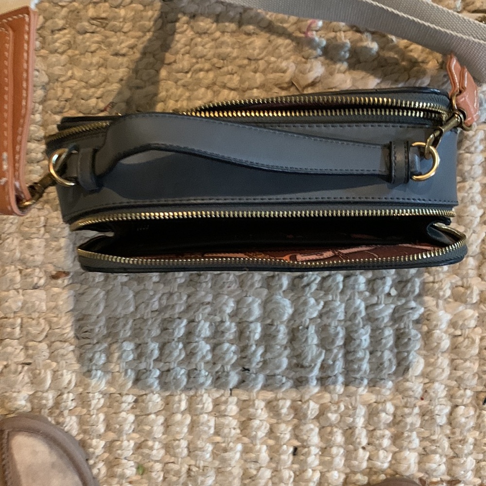 Camera crossbody - Picture 9 of 9